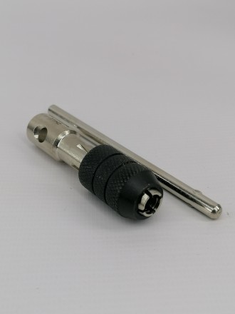 Вороток-держатель Т-образный с быстрозажимым патроном для метчиков ручных М5-М8