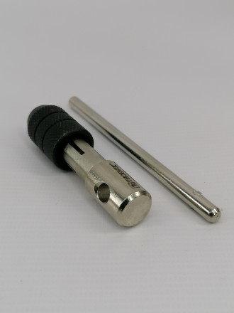 Вороток-держатель Т-образный с быстрозажимым патроном для метчиков ручных М5-М8