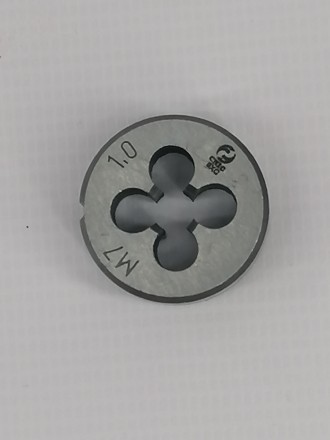 Плашка м/р М 7*1,0 6h D=25мм, Beltools