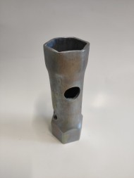 Ключ торцевой 22*24мм трубка